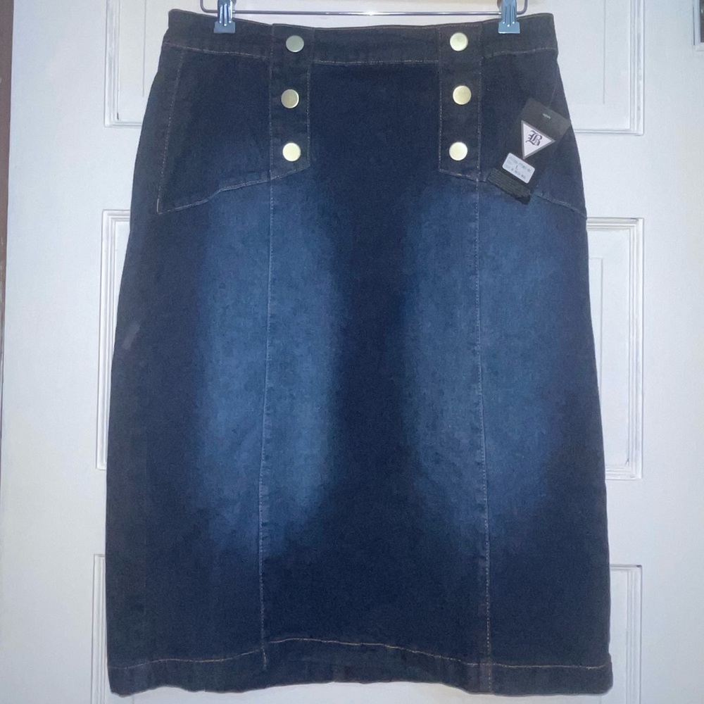 BE-GIRL skirt, size L, NWT